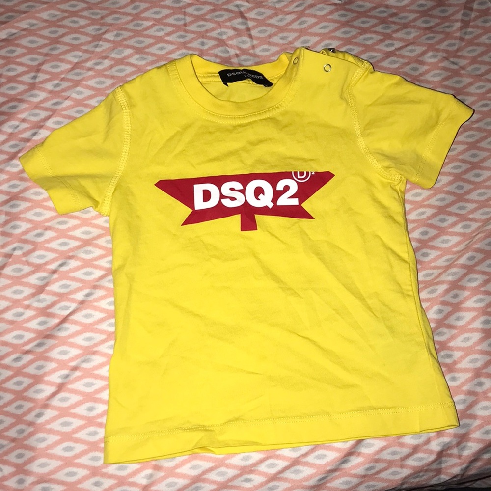 Dsquared Tee for your little one!